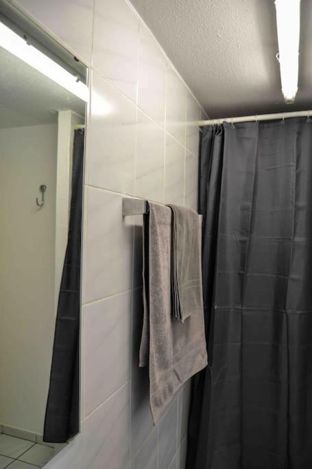 Schoene Dachgeschosswohnung Nahe Koeln Luaran gambar