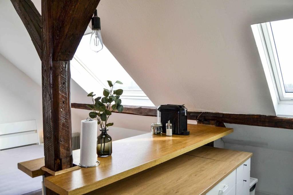 Schoene Dachgeschosswohnung Nahe Koeln Luaran gambar